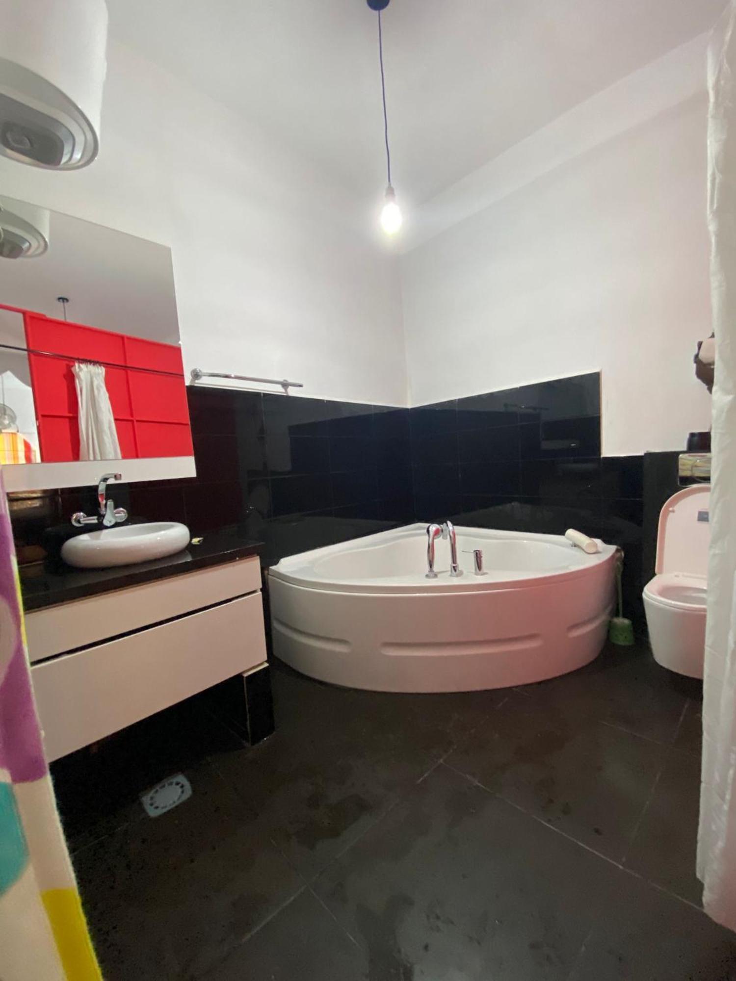 Valencia - Private With Bathroom Quarto em Acomodações Particulares